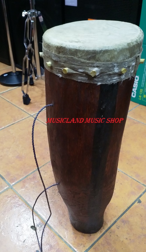 Isukuti african drum